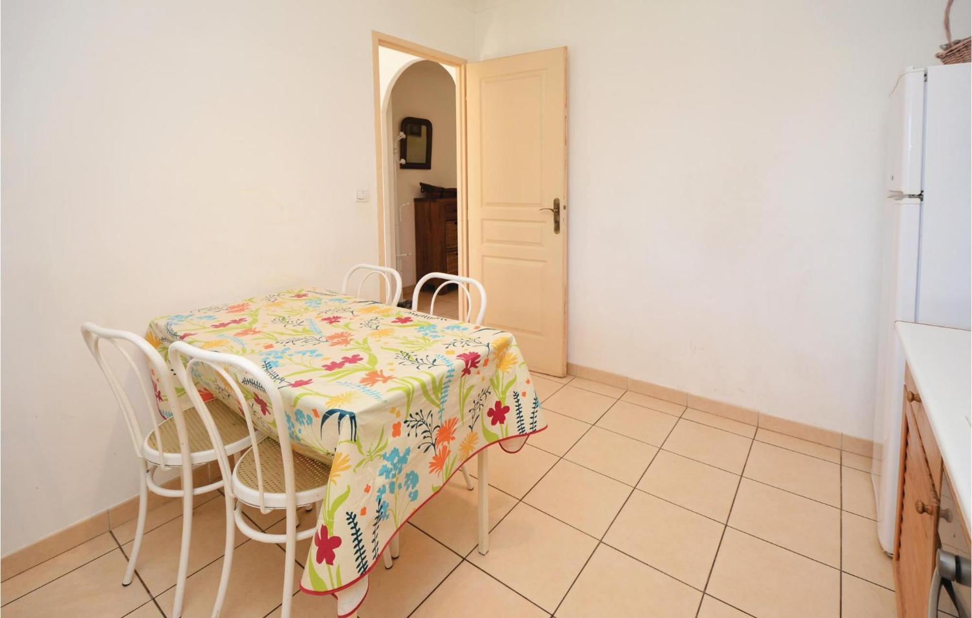 3 Bedroom Beautiful Home In Pignan Екстериор снимка