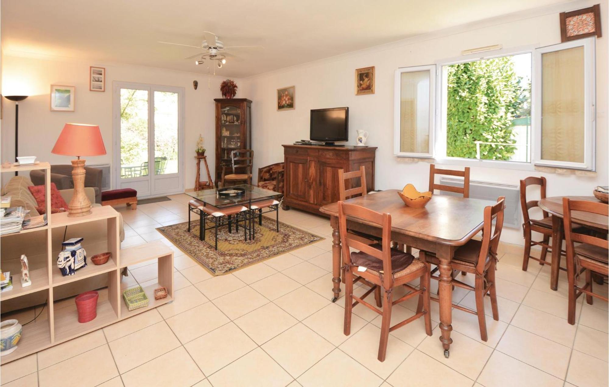 3 Bedroom Beautiful Home In Pignan Екстериор снимка