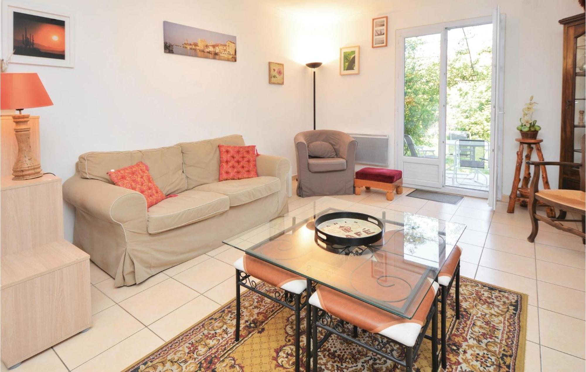 3 Bedroom Beautiful Home In Pignan Екстериор снимка