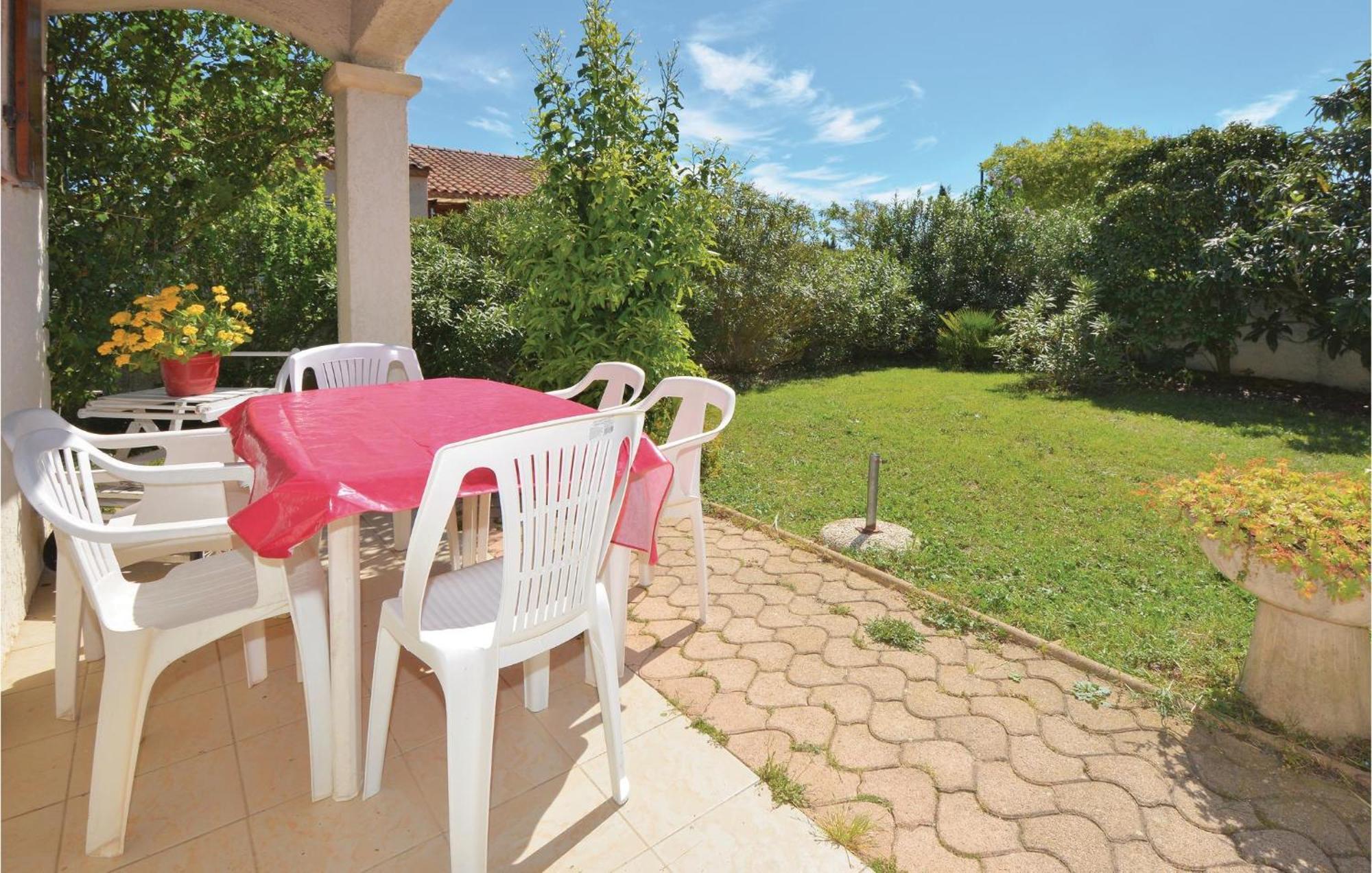 3 Bedroom Beautiful Home In Pignan Екстериор снимка